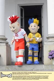EURO 2012 Maskottchen Slavek und Slavko blfi_080612 