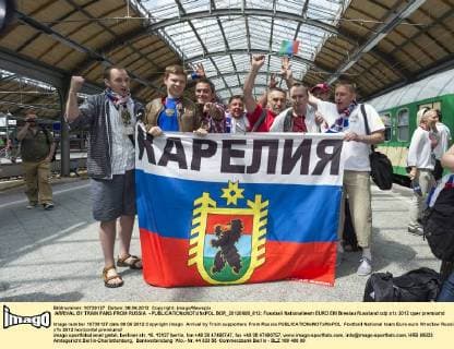 ARRIVAL BY TRAIN FANS FROM RUSSIA -  BOR_20120608_812