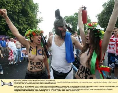 WARSCHAU EM EURO - Protest von Femen Aktivistinnen gegen die EM.  AM080612_47