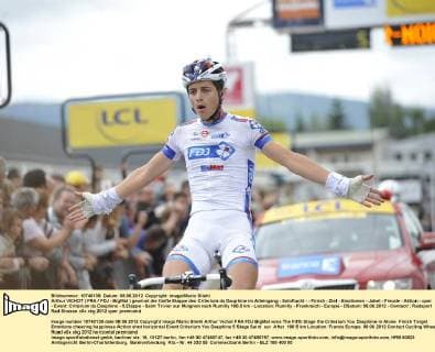 Arthur VICHOT ( FRA FDJ - BigMat ) gewinnt die fünfte Etappe des Criterium du Dauphine im Alleingang - Soloflucht - - Finish - Ziel - Emotionen - Jubel - Freude - Aktion - quer - Event: Criterium du Dauphine - 5.Etappe - Saint Trivier sur Moignon nach Rumilly 186.5 km - Location: Rumilly - Frankreich - Europa - DSatum: 08.06.2012 - Contact