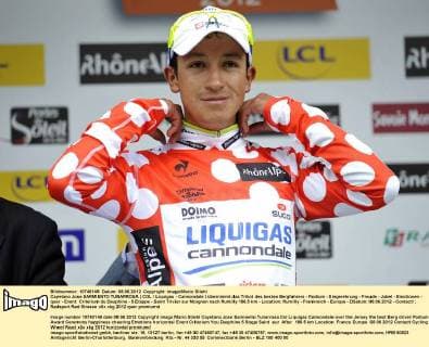 Cayetano Jose SARMIENTO TUNARROSA ( COL Liquigas - Cannondale ) übernimmt das Trikot des besten Bergfahrers - Podium - Siegerehrung - Freude - Jubel - Emotionen - quer - Event: Criterium du Dauphine - 5.Etappe - Saint Trivier sur Moignon nach Rumilly 186.5 km - Location: Rumilly - Frankreich - Europa - DSatum: 08.06.2012 - Contact