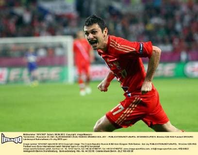 Tschechien - Russland: IA ) NZ : ALAN DZAGOEV (RUS) RADOSC BRABKA GOL JOY -  20120608CSJP3014