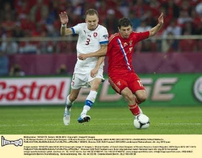 (L-R) Michal Kadlec of Czech,Alan Dzagoev of Russia Russia v Czech Republic UEFA EURO 2012 2011 2012 xVIxMAURICExVANxSTEENxIVx 963815