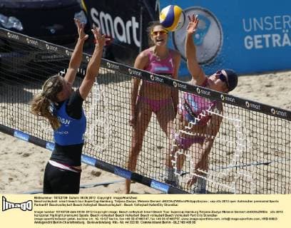 Beachvolleyball: smart beach tour SuperCup Hamburg, Tatjana Zautys, Melanie Gernert xHOCHxZWEIx xPhilippxSzyzax