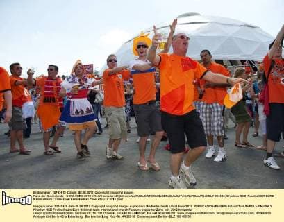 Fans der Niederlande - UEFA EURO 2012 xVIxWillemxJanxDijkdrentxIVx 964464