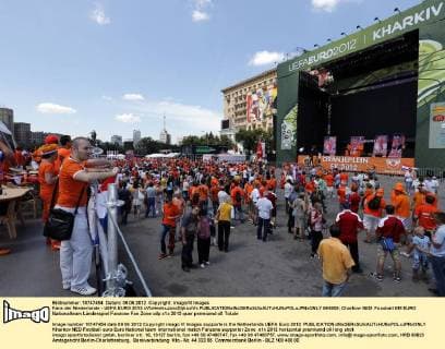 Fans der Niederlande - UEFA EURO 2012 xVIxHenkxJanxDijksxIVx 964509