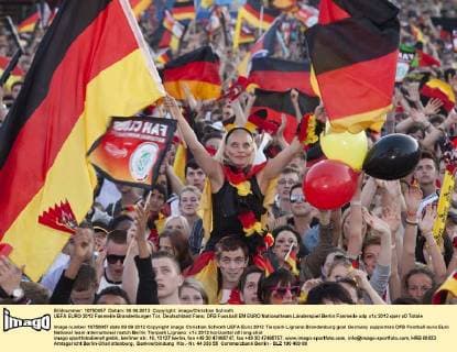 UEFA EURO 2012 Fanmeile Brandenburger Tor. Deutschland Fans
