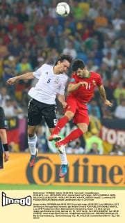 09.06.2012, Lviv - UEFA EURO 2012 - Deutschland vs Portugal - MATS HUMMELS (GER), NELSON OLIVEIRA (POR) -  09062012toja527