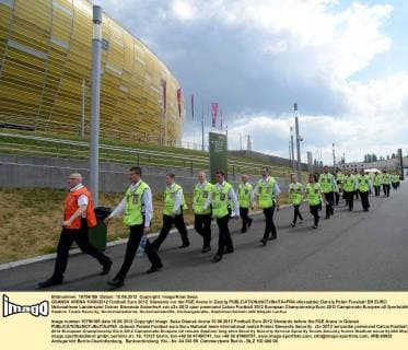 GDANSK ARENA 10 06 2012 Football Euro 2012, Stewards vor der PGE Arena in Danzig allexsabba