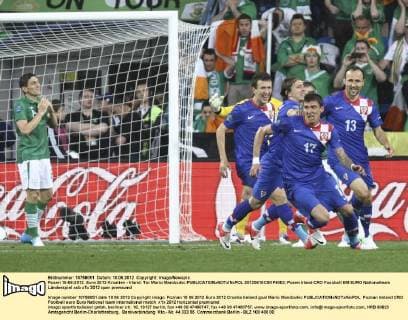 Posen 10-06-2012. Euro 2012 Kroatien - Irland: Tor Mario Mandzukic  20120610CSKP4003