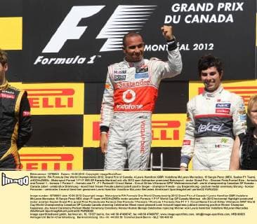 Motorsports: FIA Formula One World Championship 2012, Grand Prix of Canada, 4 Lewis Hamilton (GBR, Vodafone McLaren Mercedes), 15 Sergio Perez (MEX, Sauber F1 Team), xHOCHxZWEIx