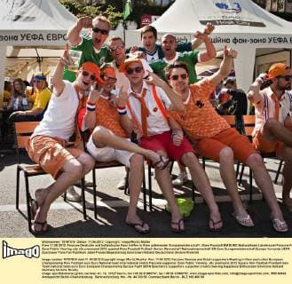 Kiew 11.06.2012, Fanzone Deutsche und holländische Fans treffen in Kiew aufeinander Europameisterschaft