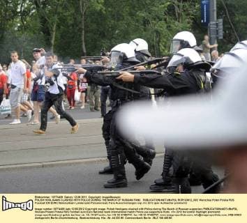 POLISH HOOLIGANS CLASHED WITH POLICE DURING THE MARCH OF RUSSIAN FANS  RCR120612_033