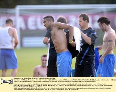 Gael Clichy FOOTBALL : Frankreich - Euro 2012 - Training - 12 06 2012 AnthonyBibard FEP Panoramic 
