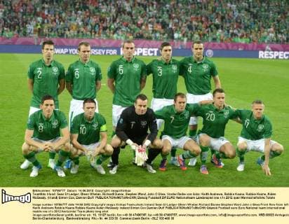 Teamfoto Irland: Sean St Ledger, Glenn Whelan, Richard Dunne, Stephen Ward, John O Shea. Vorder Reihe von links: Keith Andrews, Robbie Keane, Robbie Keane, Aiden McGeady, (Irland) Simon Cox, Damien Duff 