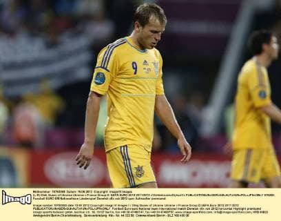 (L-R) Oleh Gusev of Ukraine Ukraine v France Group D: UEFA EURO 2012 2011 2012 xVIxHenkxJanxDijksxIVx 978259