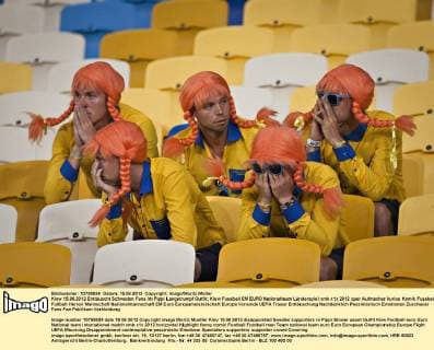 Kiew 15.06.2012 Enttäuscht Schweden Fans im Pippi Langstrumpf Outfit