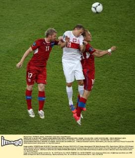 WROCLAW 16.06.2012 N Z: TOMAS HUBSCHMAN (CZE) RAFAL MURAWSKI (POL) DANIEL KOLAR (CZE) - EURO 2012 POLAND - CZECH REPUBLIC UEFA EUROPEAN FOOTBALL CHAMPIONSHIP GROUP STAGE GROUP A FOOTBALL SOCCER UEFA EURO 2012 POLEN - TSCHECHIEN UEFA FUßBALL EUROPAMEISTERSCHAFT GRUPPE A FUSSBAL UEFA EURO 2012 BRESLAU -  MAO120616_034