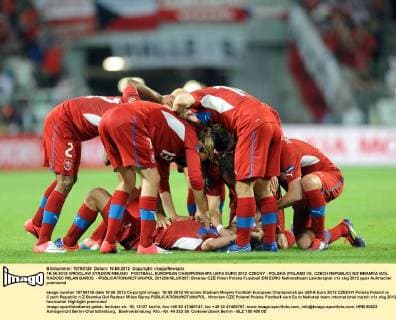 16.06.2012 WROCLAW STADION MIEJSKI FOOTBALL EUROPEAN CHAMPIONSHIPS UEFA EURO 2012 CZECHY - POLSKA (POLAND VS. CZECH REPUBLIC) N Z BRAMKA GOL RADOSC MILAN BAROS -  20120616LUK087