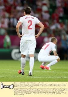 Sebastian Boenisch, Polen, enttäuscht nach dem Spiel, hinten Kamil Grosicki, Enttäuschung, Resignation, Spielende, Schlusspfiff, Aktion, hoch Tschechische Republik vs Polen, Czech Republic vs Poland UEFA-Euro 2012, European Championship, Fußball, Fussball, football, soccer, EM Wroclaw Breslau, 16.6.2012 Municipal Stadium Wroclaw