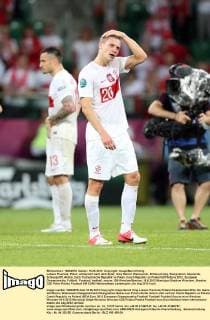 Lukasz Piszczek, Polen, enttäuscht nach dem Spiel, links Marcin Wasilewski, Enttäuschung, Resignation, Spielende, Schlusspfiff, Aktion, hoch Tschechische Republik vs Polen, Czech Republic vs Poland UEFA-Euro 2012, European Championship, Fußball, Fussball, football, soccer, EM Wroclaw Breslau, 16.6.2012 Municipal Stadium Wroclaw