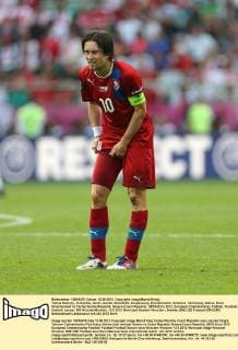 Tomas Rosicky, Tschechei, leicht verletzt, Einzelbild, Anspannung, Konzentration, Schmerz, Verletzung, Aktion, hoch Griechenland vs Tschechische Republik, Greece-Czech Republic, UEFA-Euro 2012, European Championship, Fußball, Fussball, football, soccer, EM Wroclaw Breslau, 12.6.2012 Municipal Stadium Wroclaw