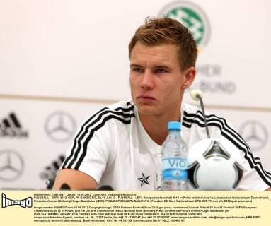 FUSSBALL - EURO 2012, GER, PK DANZIG,POLEN,19.JUN.12 - FUSSBALL - UEFA Europameisterschaft 2012 in Polen und der Ukraine, Länderspiel, Nationalteam Deutschland, Pressekonferenz. Bild zeigt Holger Badstuber (GER). 