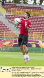 WROCLAW 20 06 2012 MILAN BAROS Czech Republic 15 TRAINING OF CZECH REPUBLIC NATIONAL FOOTBALL TEAM AT MUNICIPAL STADIUM OPOROWSKA WROCLAW -  BOR_20120620_1956