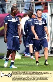 Mario BALOTELLI, Antonio CASSANO (Italien) - Krakow, 21.06.2012 - UEFA EURO 2012 - Training Italien - allexsabba