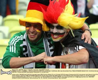 DANZIG, 22.JUN.12 - FUSSBALL - UEFA Europameisterschaft 2012, Länderspiel, Viertelfinale. Bild zeigt Deutschland Fans. 
