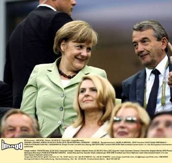 GDANSK GDANSK ARENA 22.06.2012 EURO 2012 QUARTERFINAL GERMANY - GREECE, Bundeskanzlerin ANGELA MERKEL, DFB Präsident WOLFGANG NIERSBACH -  120622MIN019