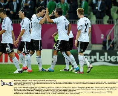 Fußball EURO 2012 Deutschland - Griechenland am 22.06.2012 in der PGE-Arena in Danzig Torjubel Deutschland zum 2:1
