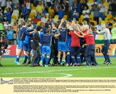 24.06.2012 , Kiev, Ukraine. Penalty shoot out to complete the European Championship QuarterFinal game between England and Italy at the Olympic Stadium, Kiev. Italy celebrates - xAnthonyxStanleyx  ActionPlus11295449
