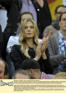 22.06.2012, Fussball Europameisterschaft 2012, Viertelfinale, Deutschland - Griechenland, in der PGE-Arena Danzig - Sarah Brander, Freundin von Bastian Schweinsteiger (GER)