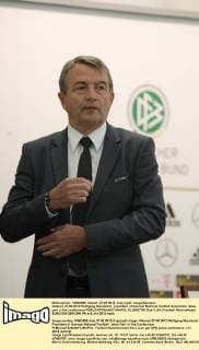 Gdansk 27.06.2012 Wolfgang Niersbach - president of German National football Asociation takes part in the conference  FLUMI270612kon1_08