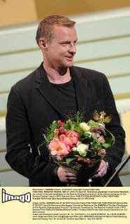 ITAR-TASS: MOSCOW, RUSSIA. MAY 27, 2012. FC Zenit St. Petersburg goalkeeper Vyacheslav Malafeyev, the winner of the best goalkeeper of the Russian Championship prize, at the awards ceremony for the Russian Football Union s (RFU) National Prize.  RE0FF66B