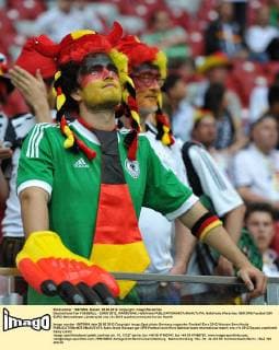 Deutschland Fan FUSSBALL - EURO 2012, WARSCHAU, Halbfinale 