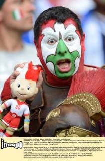 WARSAW, June 28, 2012 -- A fan of Italy poses before the semifinal at the Euro 2012 football championships in Warsaw, June 28, 2012. - 