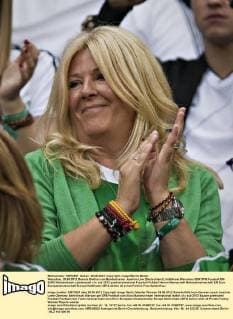 Warschau, 28.06.2012 Daniela Ehefrau von Bundestrainer Joachim Löw (Deutschland)