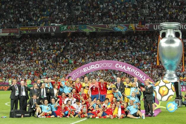 The final match of the European Football Championship 2012 between the national teams of Italy and Spain on July 1, 2012 in Kiev, Ukraine. National football team of Spain celebrates winning EURO 2012 Cup in the final vs. Italy 4:0.  EN_01036398_0052