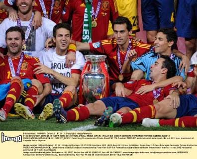 01.07.2012 (KIEV) EURO 2012 (UEFA EURO 2012 ) FINAL (FINAL) MECZ (SPAIN - ITALY) N Z CESC FABREGAS FERNANDO TORRES ANDRES INIESTA  20120701PF_RO072