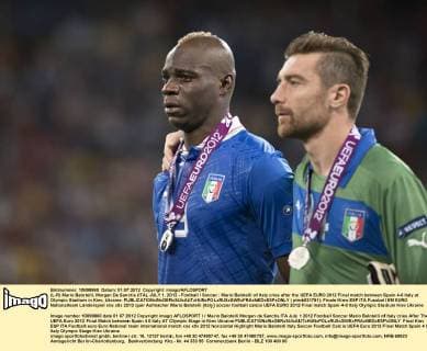 (L-R) Mario Balotelli, Morgan De Sanctis (ITA), JULY 1, 2012 - Football Soccer : Mario Balotelli of Italy cries after the UEFA EURO 2012 Final match between Spain 4-0 Italy at Olympic Stadium in Kiev, Ukraine.  ( ptmb031781)