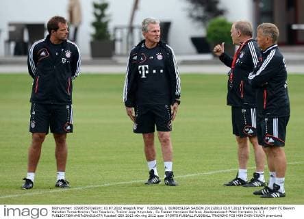 FUSSBALL 1. BUNDESLIGA SAISON 2012 2013 03.07.2012 Trainingsauftakt beim FC Bayern München Torwarttrainer Toni Tapalovic, Trainer Jupp Heynckes , Co Trainer Hermann Gerland, Assistenzcoach Peter Hermann (v. li.) 