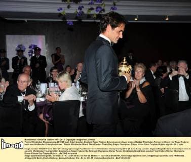Tennis Wimbledon Championship 2012 25 Juni- 8.Juli London, England Roger Federer Schweiz,gewinnt zum siebten Maldas Wimbledon Turnier im Einzel hier Roger Federer beim anschließenden Championsdinner