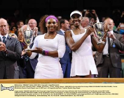 Serena and Venus Williams (USA) TENNIS: Wimbledon - Finale - Doppel Damen - 08 07 2012 xCouvercellexTennismagx 