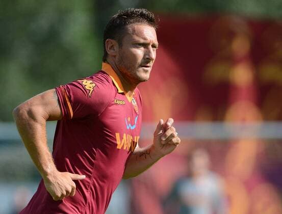 08 07 2012 - AS Rom Trainingsspiel gegen eine lokale Auswahl: Francesco Totti xHOCHxZWEIx xItalyxPhotoxPressx 