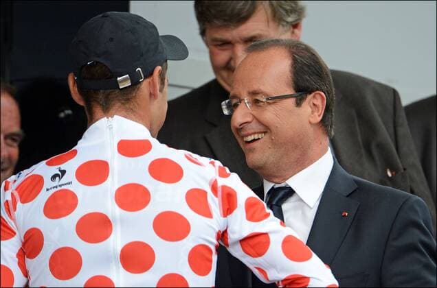 Präsident Francois Hollande (FRA) und im Bergtrikot Thomas Voeckler (FRA Europcar) CYCLISME: Tour de France 2012 - Etappe 18: Blagnac - Brive la Gaillarde.- 20 07 2012 xPHOTONEWSx 