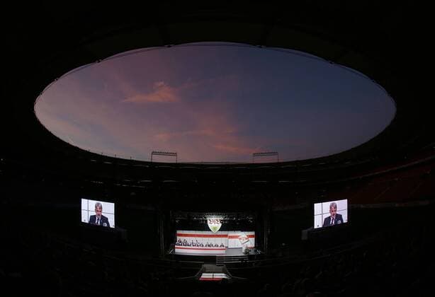 Fußball, Stadiongeschichte VfB Stuttgart Mercedes Benz Arena Stuttgart, VfB Stuttgart Mitgliederversammlung 2012 Übersicht