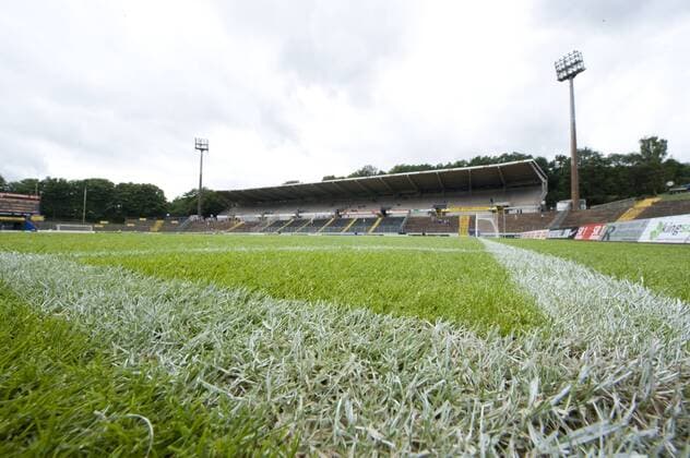 Fußball, Stadiongeschichte 1. FC Saarbrücken Saarbrücken, Deutschland 28. Juli 2012: 3. Liga 2012 2013 - 1. FC Saarbrücken vs. VfL Osnabrueck. Ludwigsparkstadion in Saarbrücken.