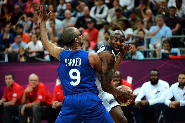 Tony PARKER (fra) vs Kobe BRYANT (usa) BASKETBALL : France vs USA - 29 07 2012 AnthonyBIBARD FEP Panoramic 